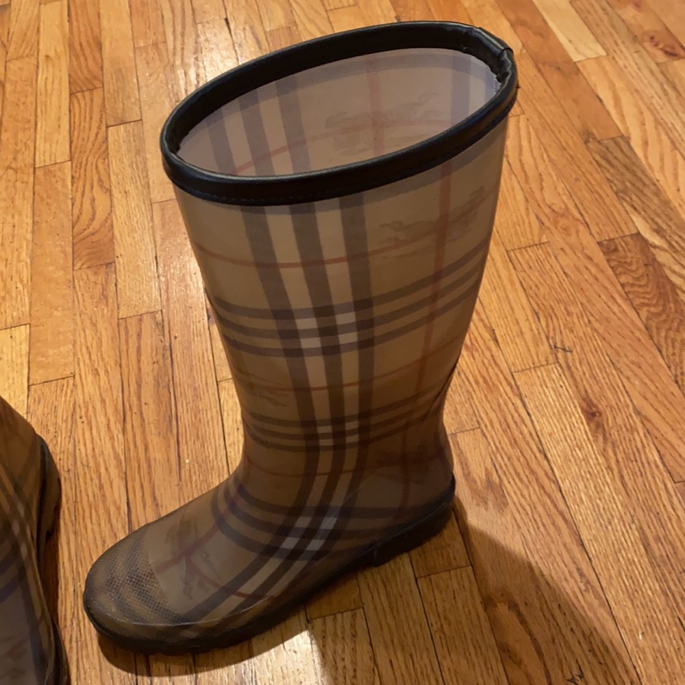 Burberry Rainboot - Picture 2 of 2